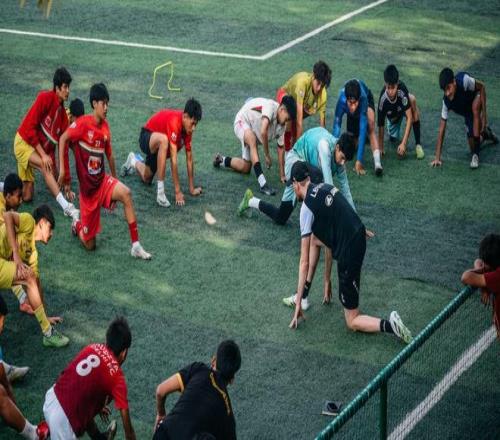 恒大巨额投,资引发中超,动荡,世界杯半决赛,2026世界杯,半决赛赛程,球队分析,足球赛事